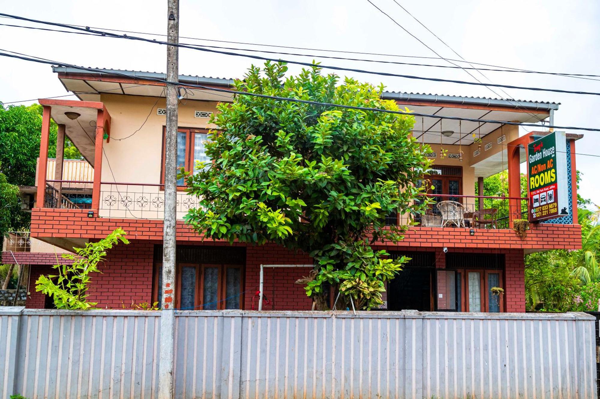 Tony'S Garden House Back Packers Inn Jaffna Exterior foto